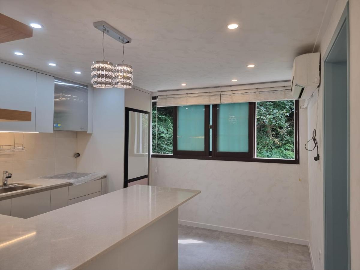 Urban Forest House Villa